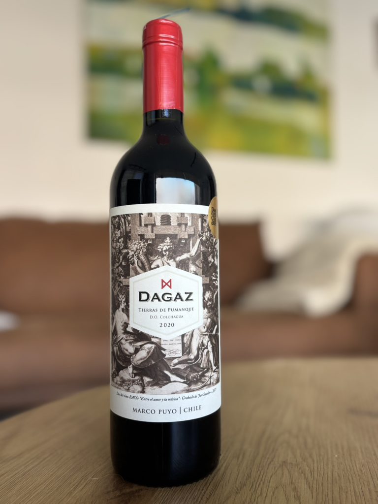 Dagazのカベルネ主体のブレンドであるTierras de Pumanqueのボトル