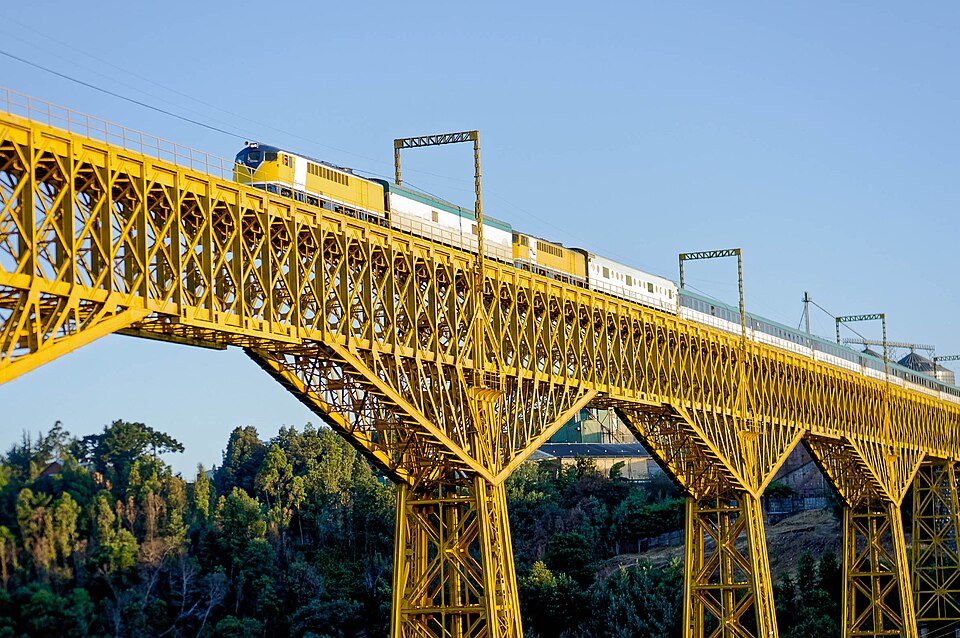 マジェコ高架橋